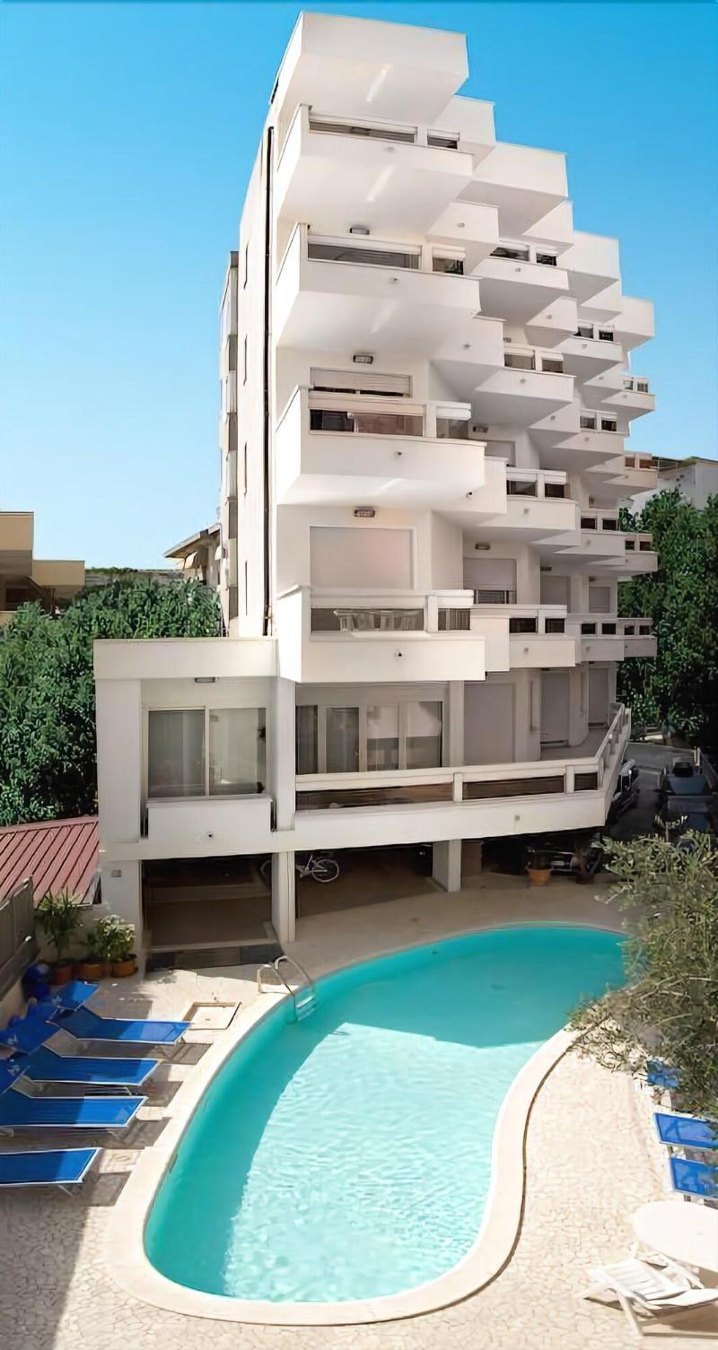 Hotel Prestige Cattolica Kültér fotó