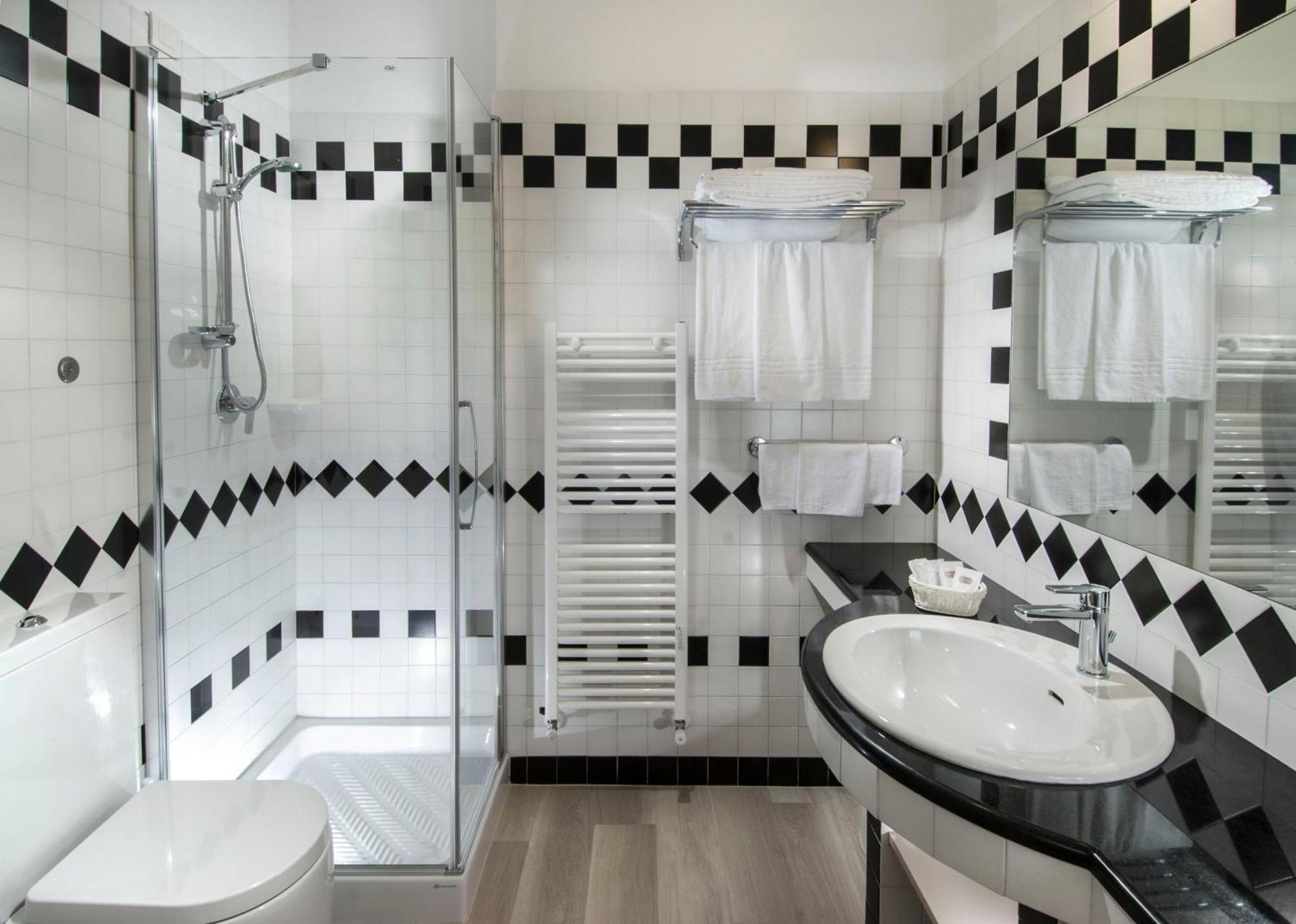 Hotel Prestige Cattolica Kültér fotó